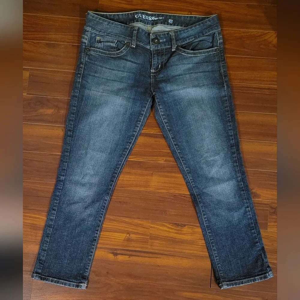GUESS Jeans - Picture 1 of 9